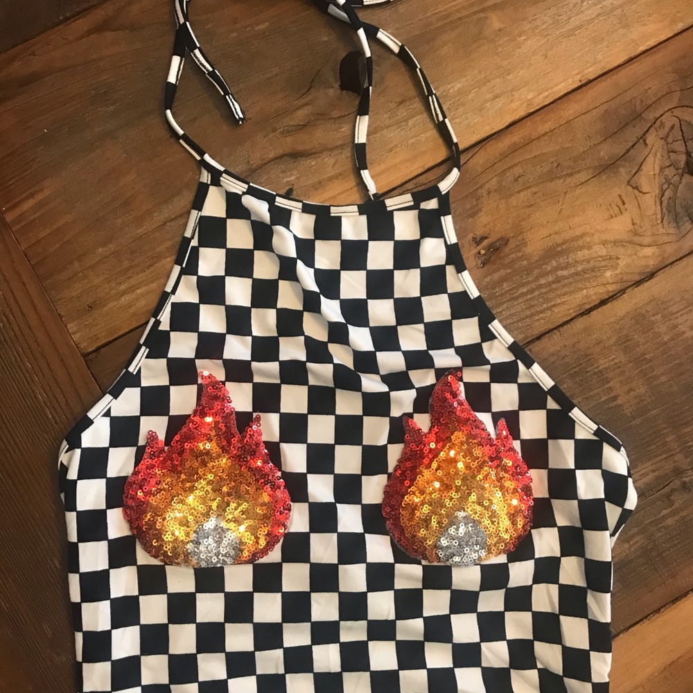Bear Dance Fire 🔥 Halter - Picture 2 of 4